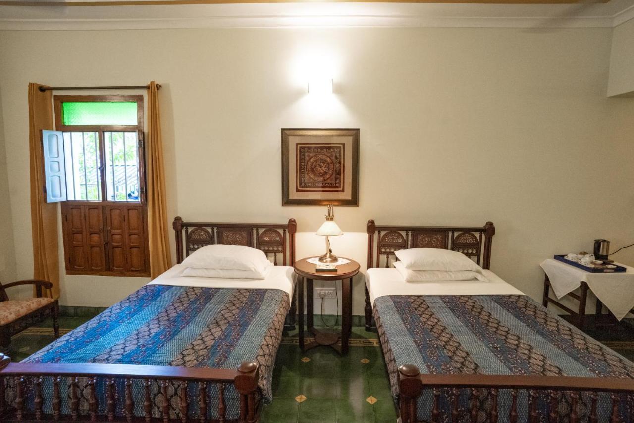 The Bangala Chettinad Hotel Kāraikkudi Buitenkant foto